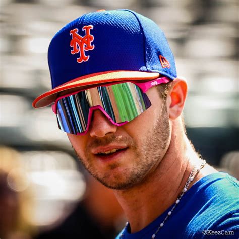 sunglasses that mlb players wear